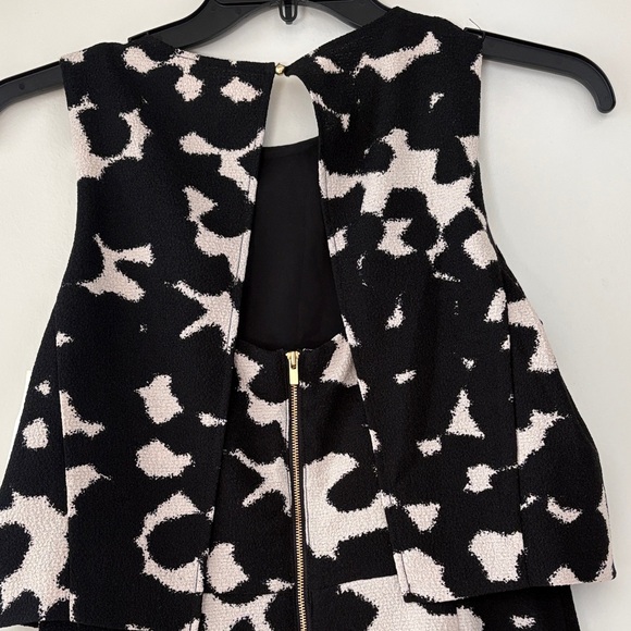 Banana Republic Black and Cream Dress - Picture 5 of 5